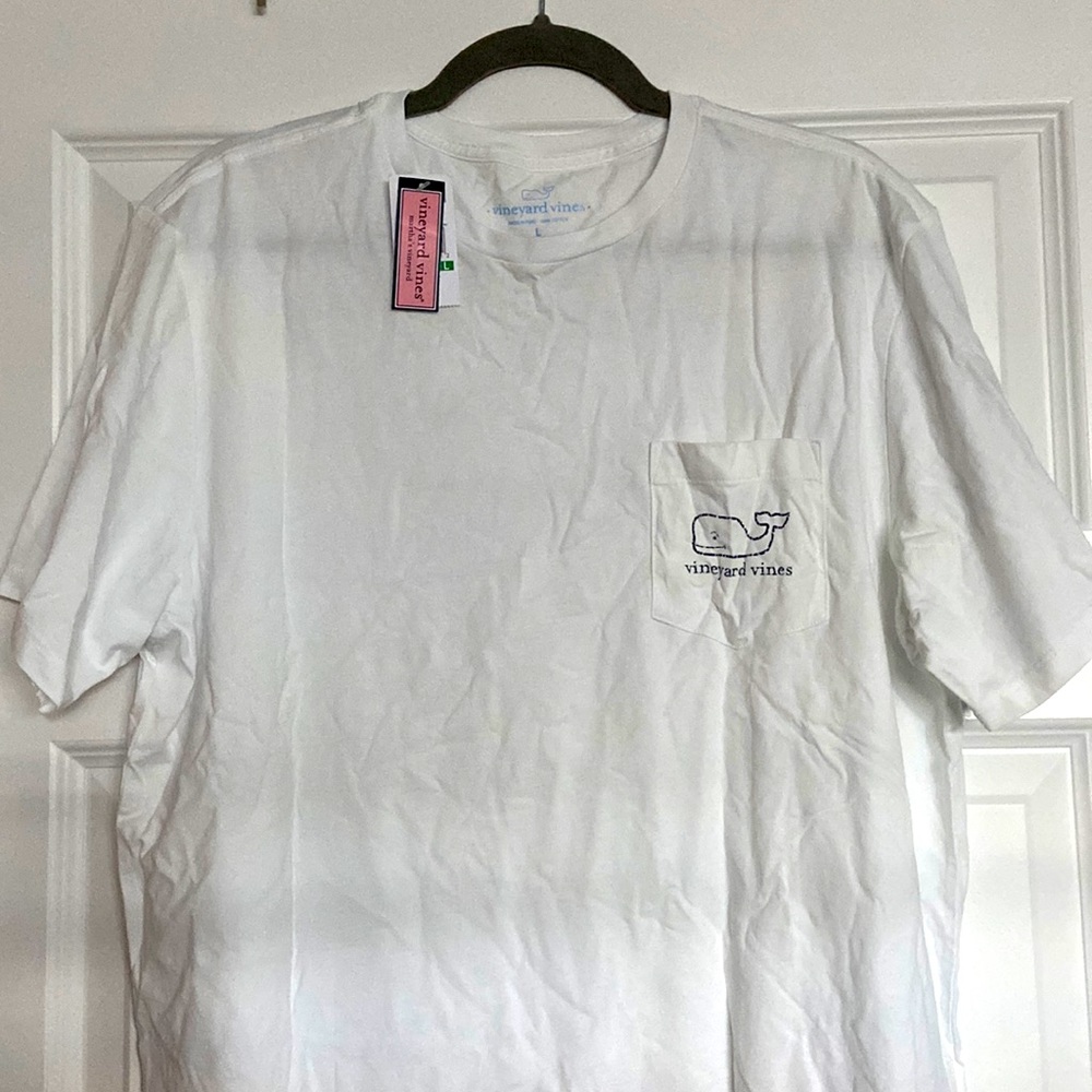 NTW White Vineyard Vine T-Shirt. Whale Logo Navy Blue.